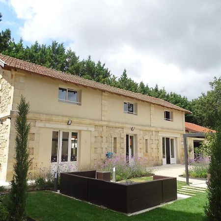 Villa Entiere Du Chateau Lacroix De Civrac 3 Ch, 3 Sdb, Piscine Xxl,Sauna, 4 Etoiles,7 Pers Екстер'єр фото