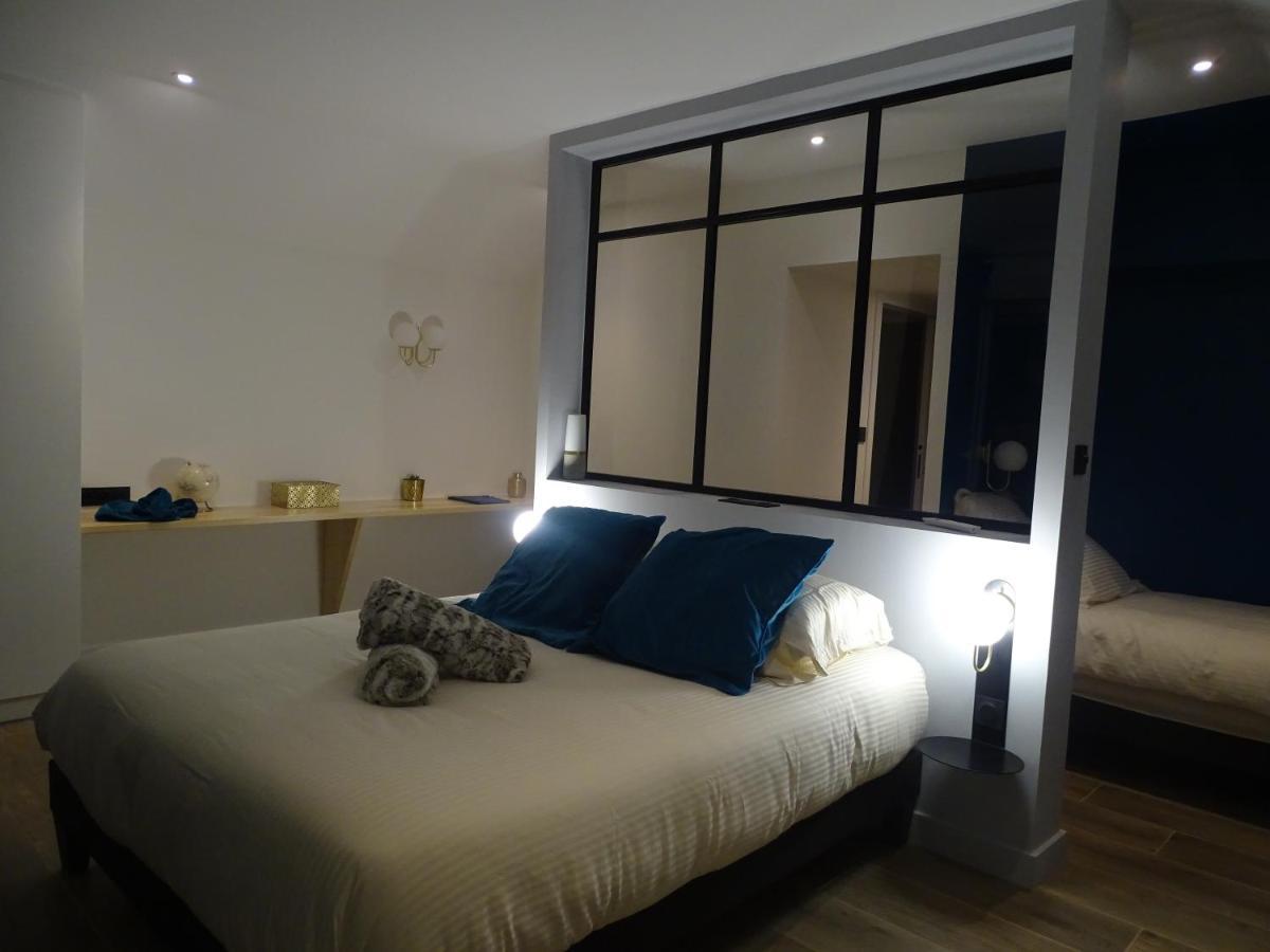 Villa Entiere Du Chateau Lacroix De Civrac 3 Ch, 3 Sdb, Piscine Xxl,Sauna, 4 Etoiles,7 Pers Екстер'єр фото
