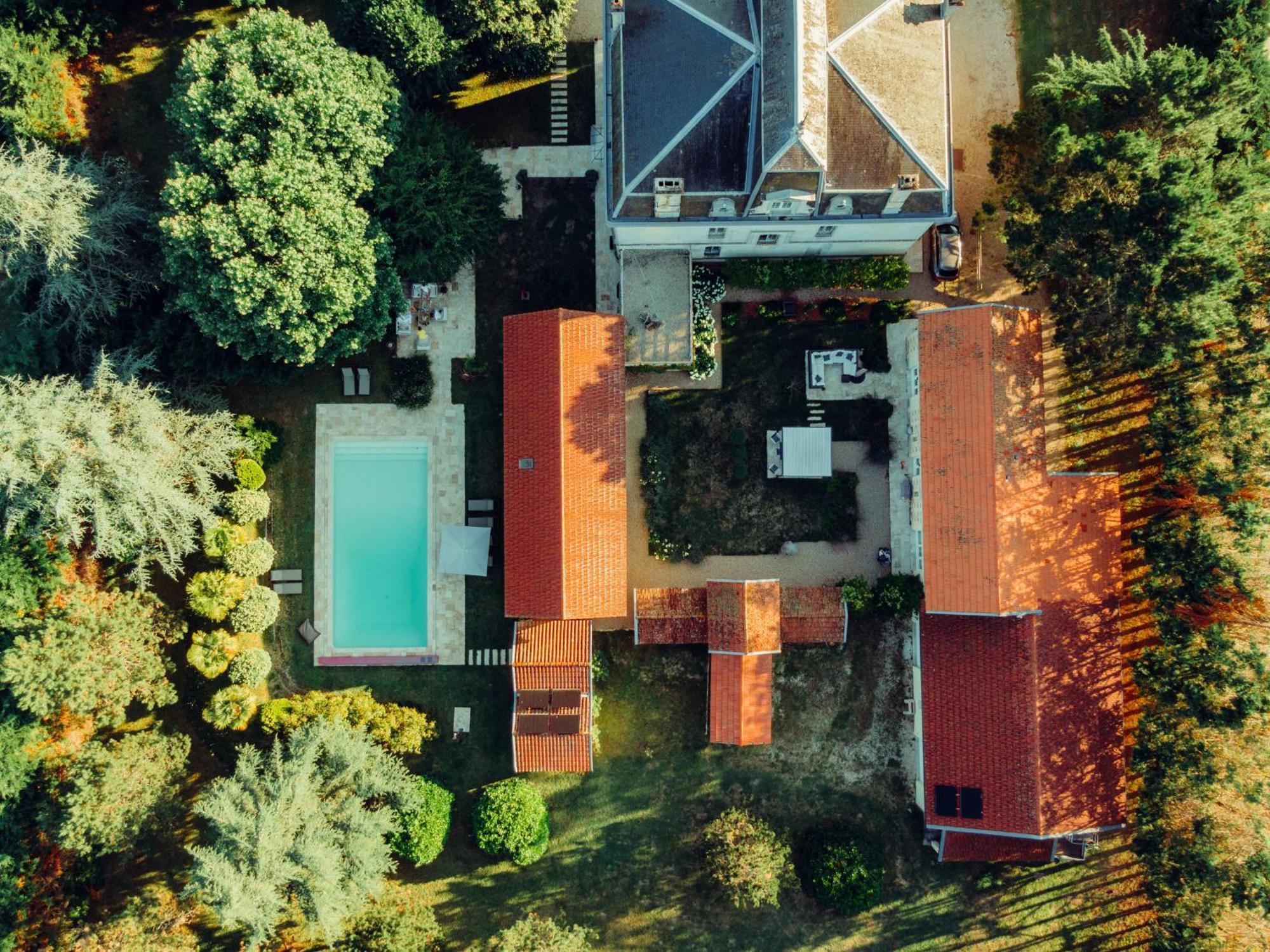 Villa Entiere Du Chateau Lacroix De Civrac 3 Ch, 3 Sdb, Piscine Xxl,Sauna, 4 Etoiles,7 Pers Екстер'єр фото